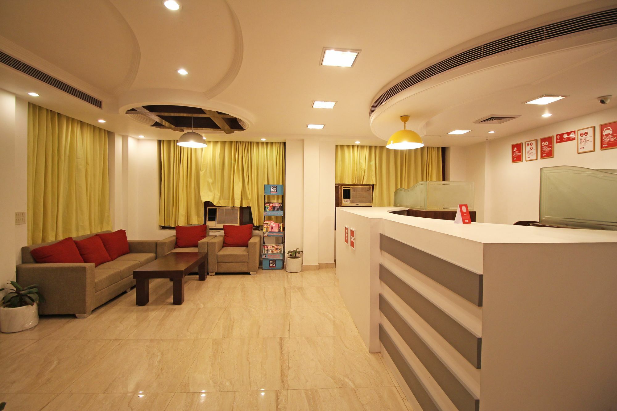 Oyo Townhouse 330 Mg Road Metro Station Hotel Gurgaon Exterior photo