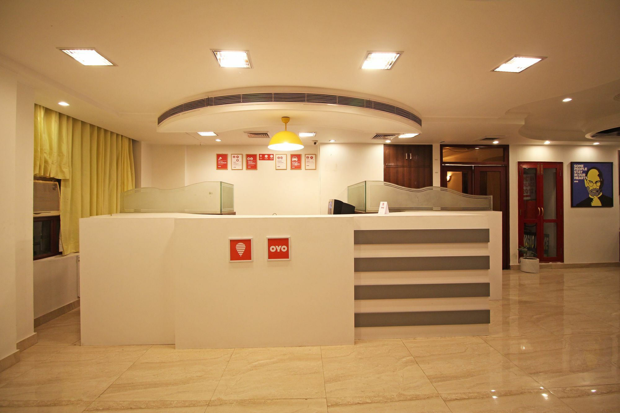 Oyo Townhouse 330 Mg Road Metro Station Hotel Gurgaon Exterior photo